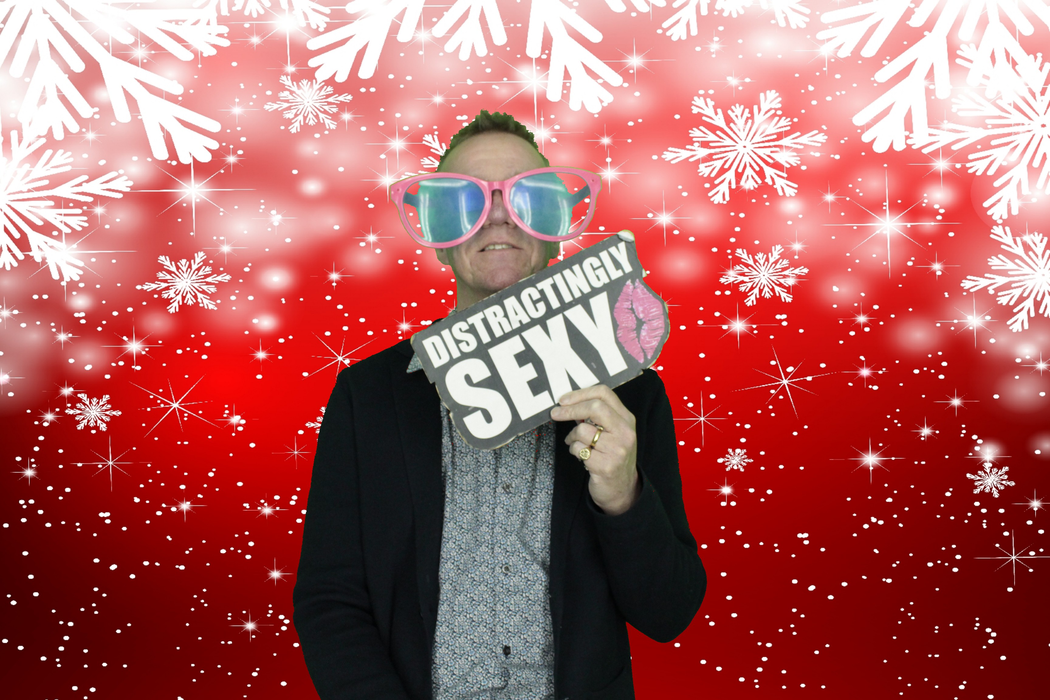 Ocean Network Express Christmas Party 2019 | View more photos from the event at gallery.myphotoboothexperience.co.uk/u/MyPhotoBoothExperienceLtd/Ocean-Network-Express-Christmas-Party-2019